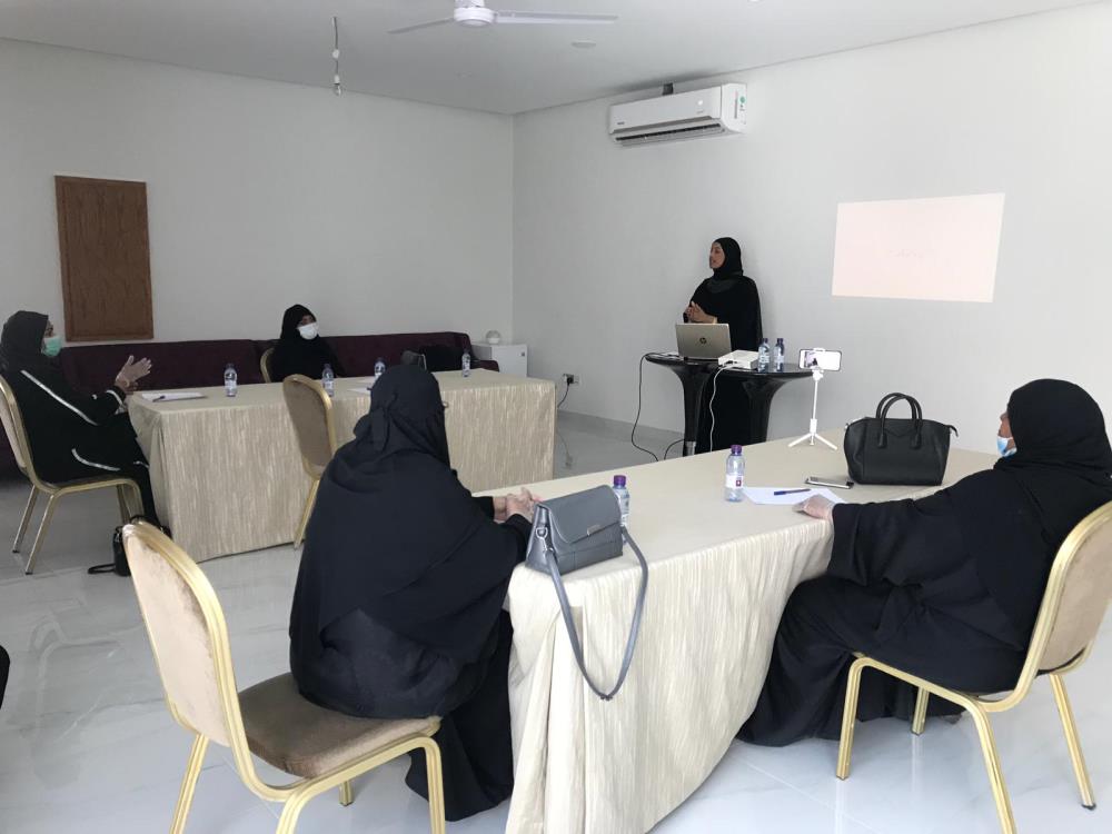 Productive families by "Al-Eslah" Organizes the "E-Marketing" course